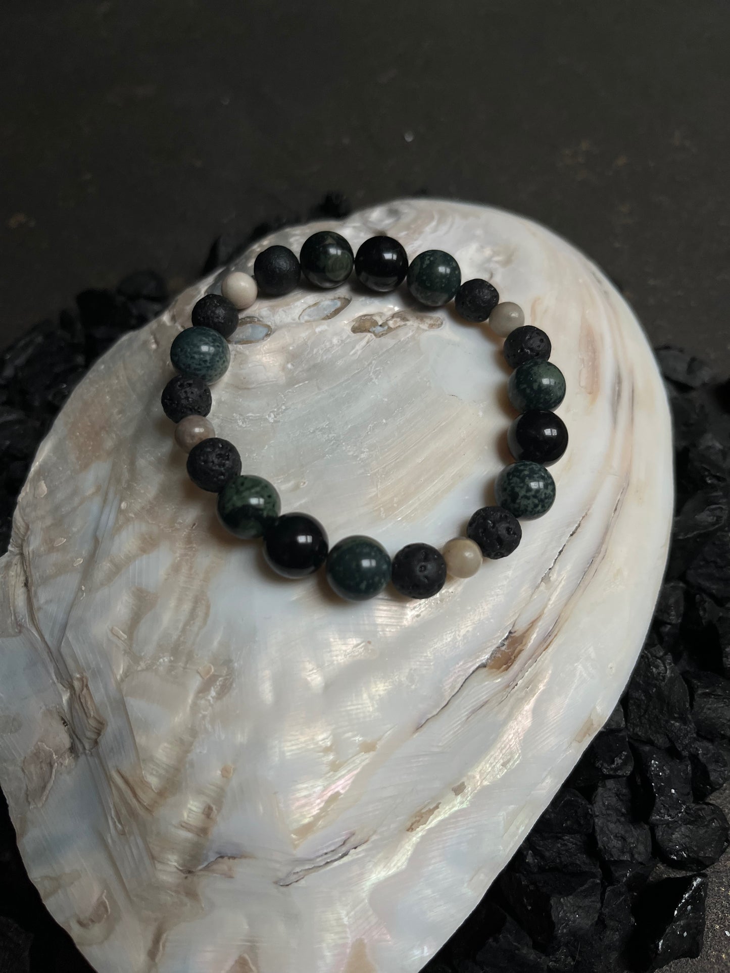 Bransoletka Z dystansem Wybuchowość