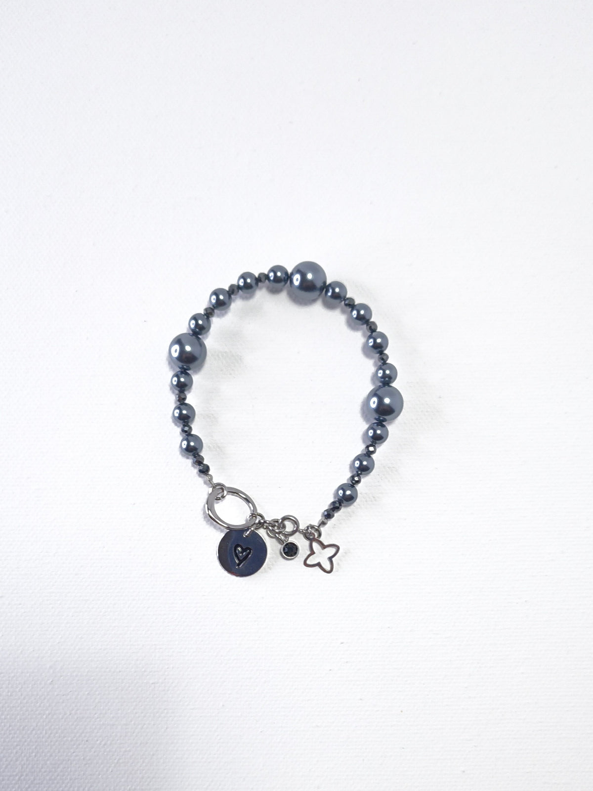 L'Espace City Onyx and Hematite Bracelet