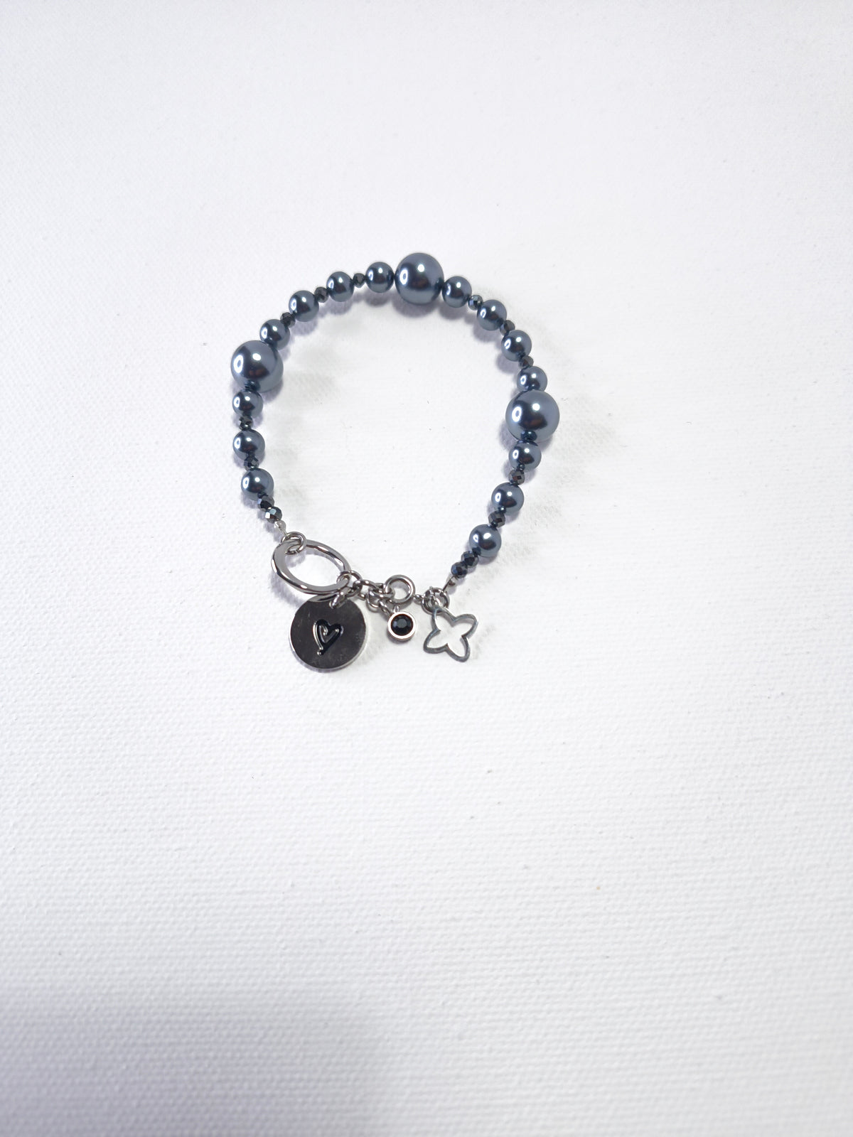 L'Espace City Onyx and Hematite Bracelet